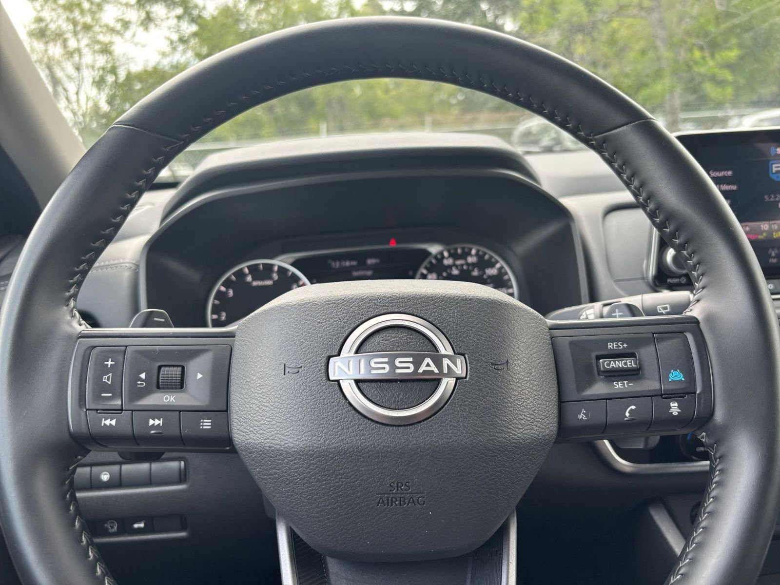 Used 2025 Nissan Rogue SV AWD/4WD image 29