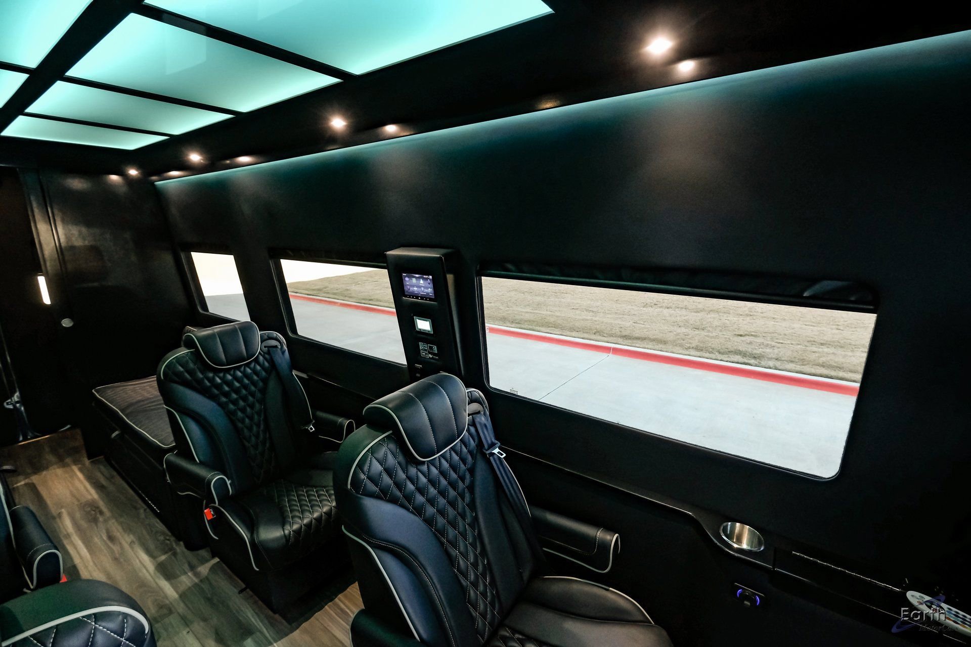 Used 2023 Mercedes-Benz Sprinter 3500 w/ Parking Package image 84