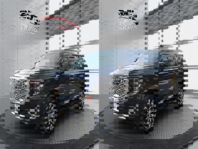 Used 2021 GMC Yukon Denali w/ Denali Ultimate Package image 8