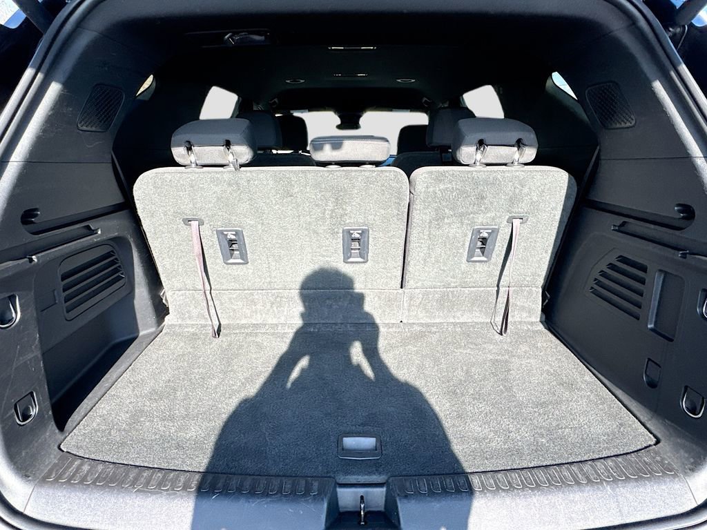 Used 2024 Chevrolet Traverse LT image 25