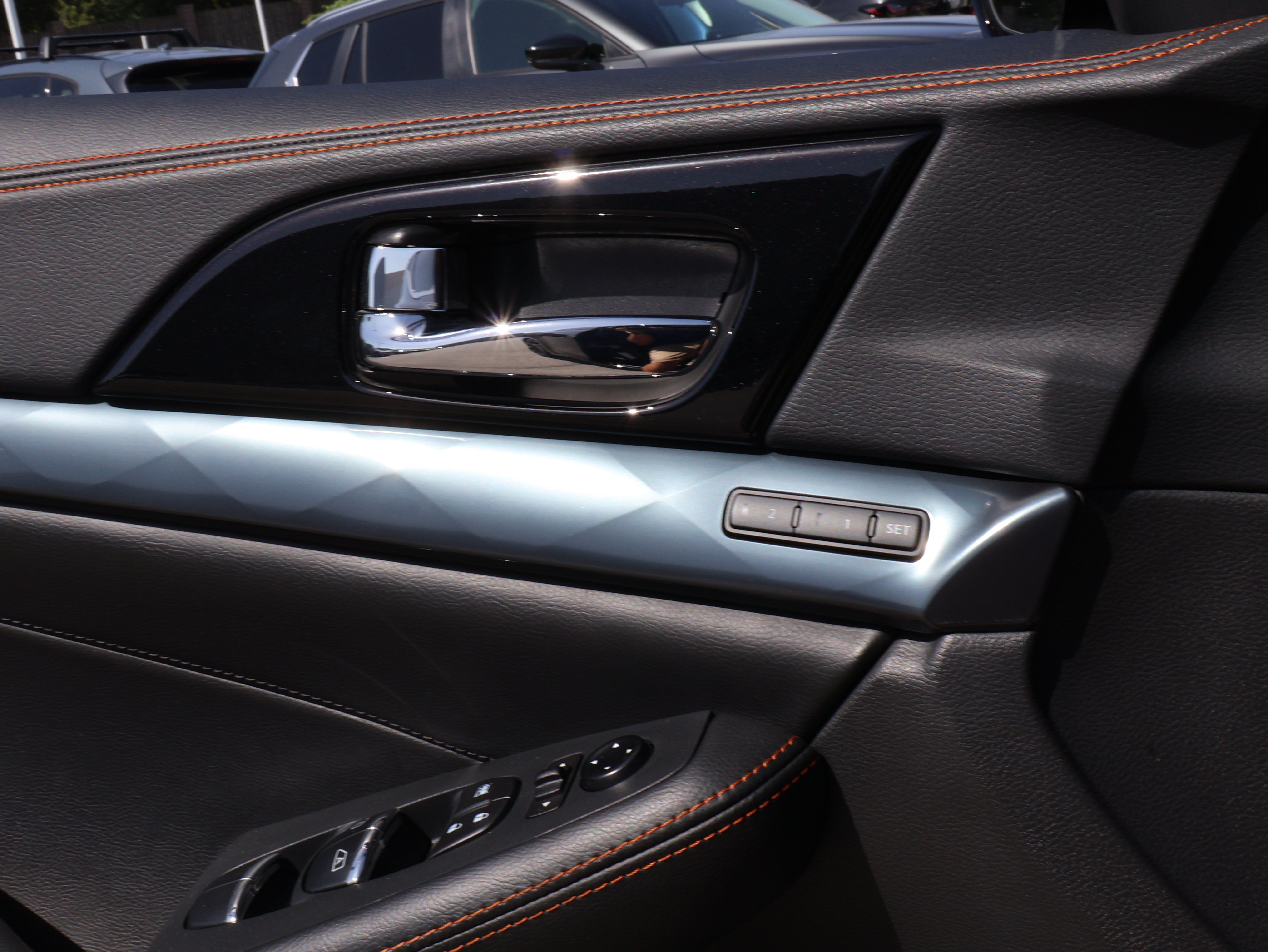 Used 2022 Nissan Maxima SR w/ Sport Mat Group FWD image 45