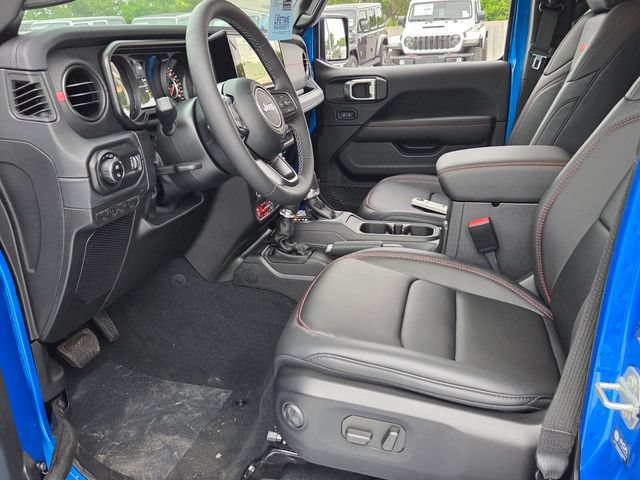 New 2026 Jeep Gladiator Rubicon w/ Whitecap Package AWD/4WD image 14