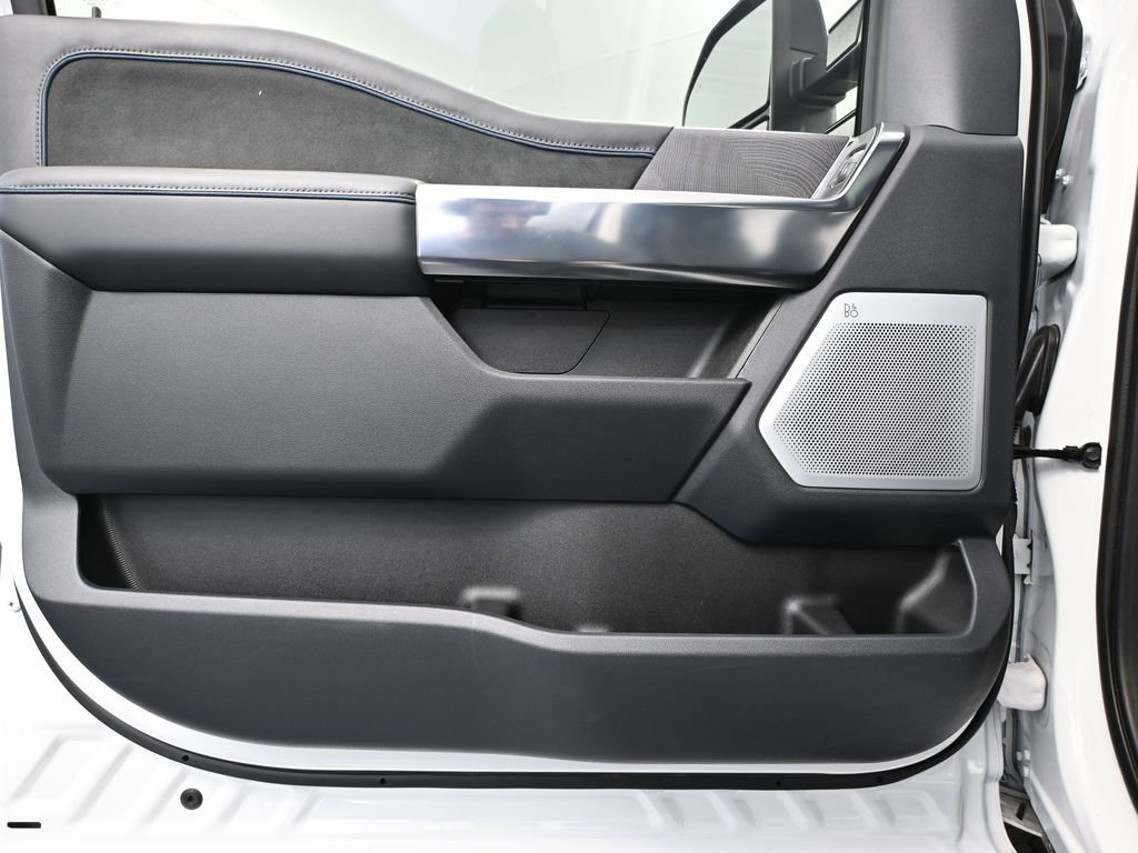 Used 2025 Ford F250 Platinum image 18