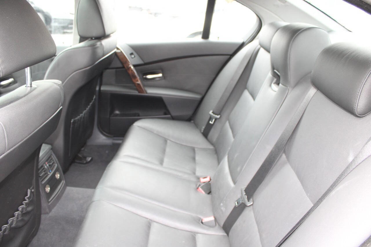 Used 2004 BMW 530i Sedan image 18