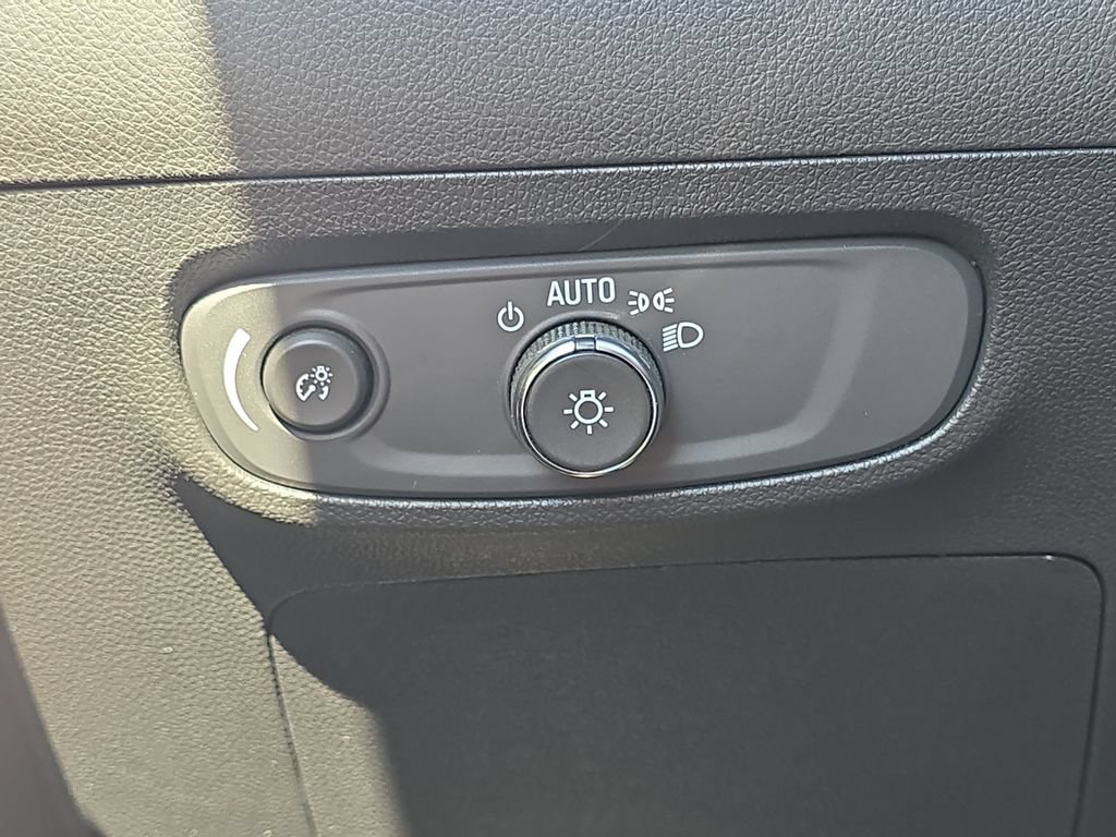 Certified 2024 Buick Encore GX Avenir w/ Avenir Convenience Package AWD/4WD image 28