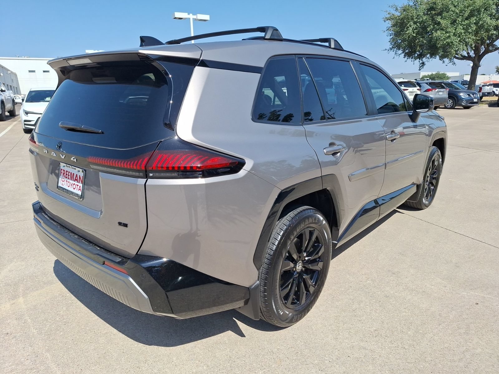 Used 2026 Toyota RAV4 SE AWD/4WD image 6