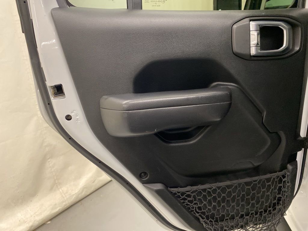 Used 2020 Jeep Wrangler Unlimited Rubicon w/ Dual Top Group image 12