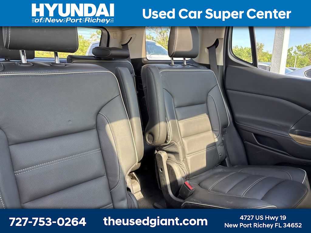 Used 2017 GMC Acadia Denali image 9