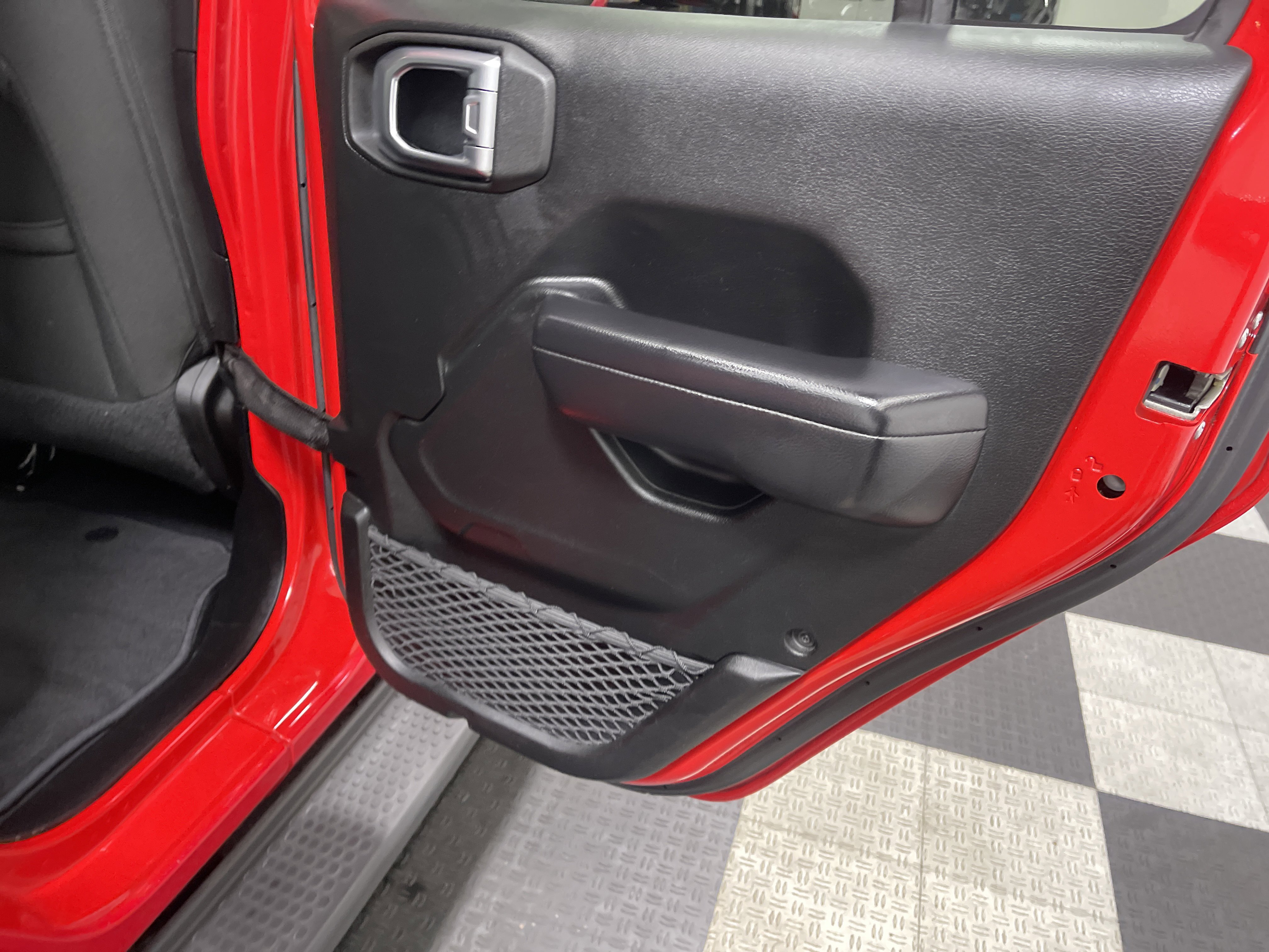 Used 2019 Jeep Wrangler Unlimited Sport S image 19