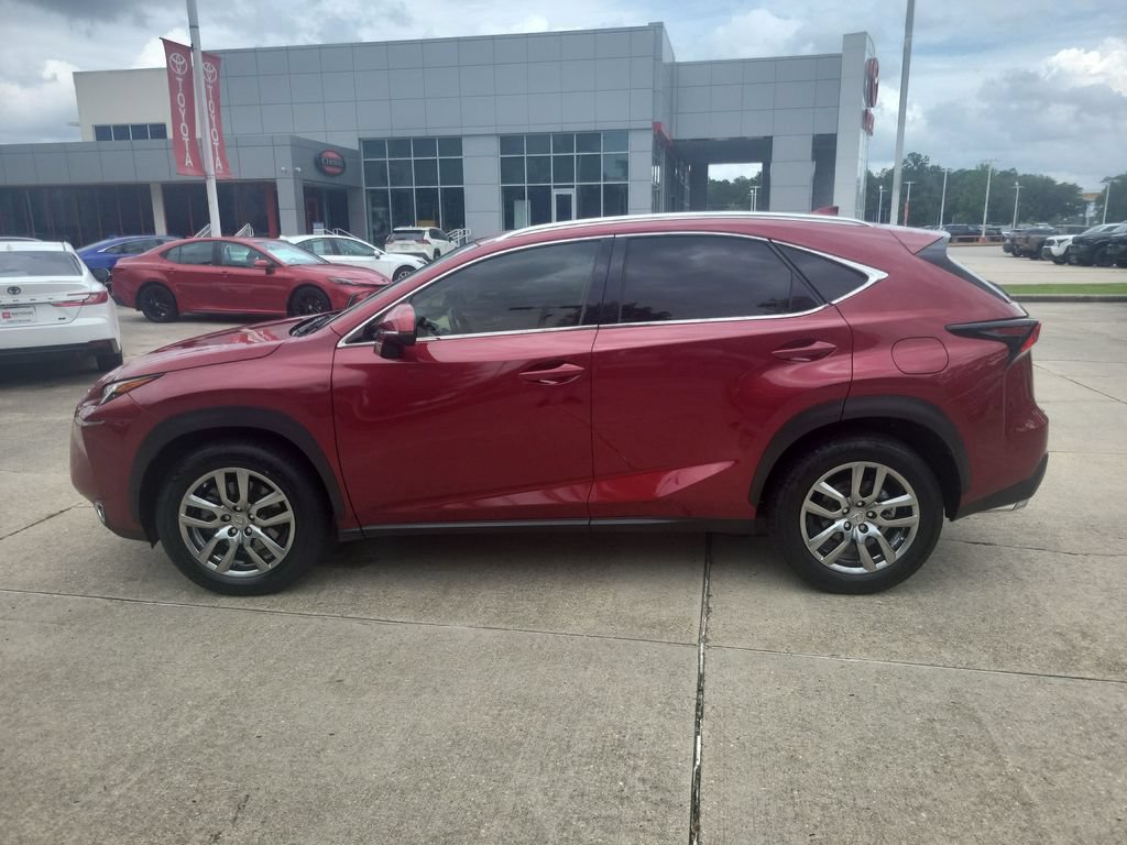 Used 2016 Lexus NX 200t FWD w/ Luxury Package image 2
