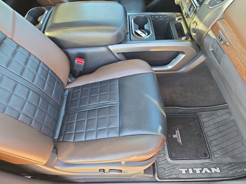 Used 2016 Nissan Titan Platinum Reserve image 10
