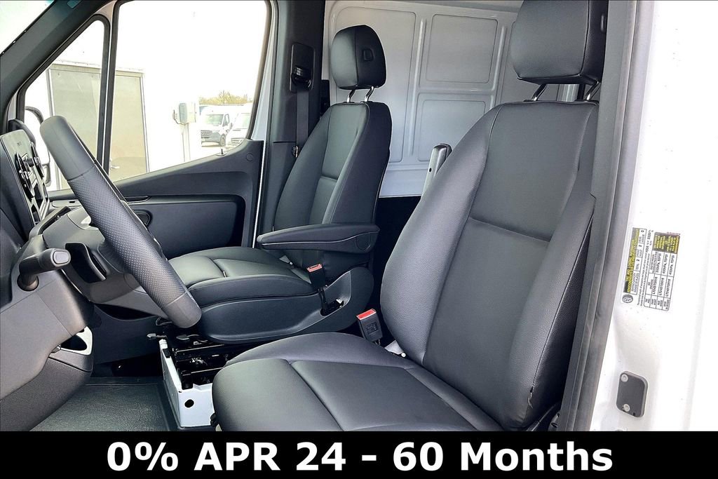 New 2025 Mercedes-Benz Sprinter 2500 image 3