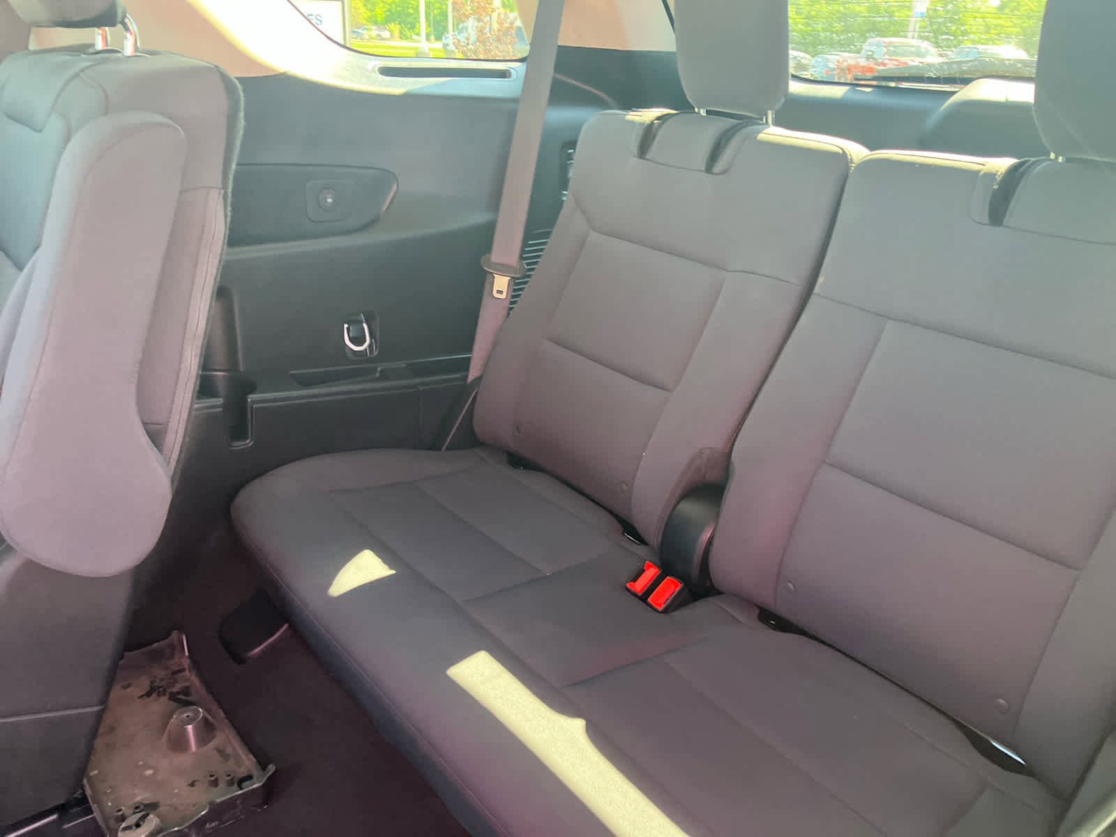 Used 2025 Ford Explorer Active RWD image 35