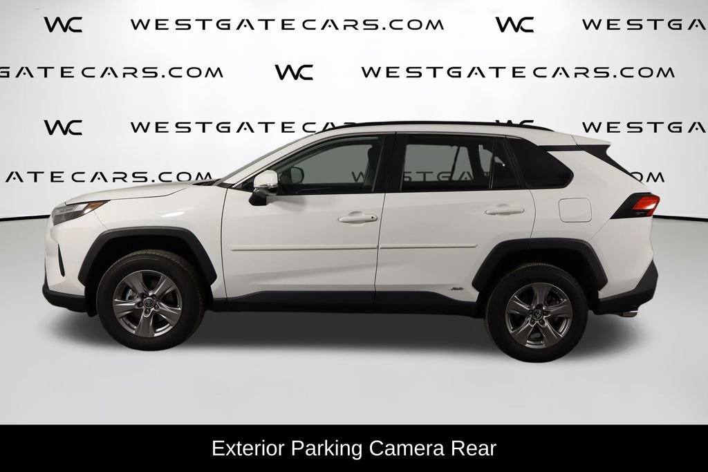 Used 2024 Toyota RAV4 LE AWD/4WD image 5