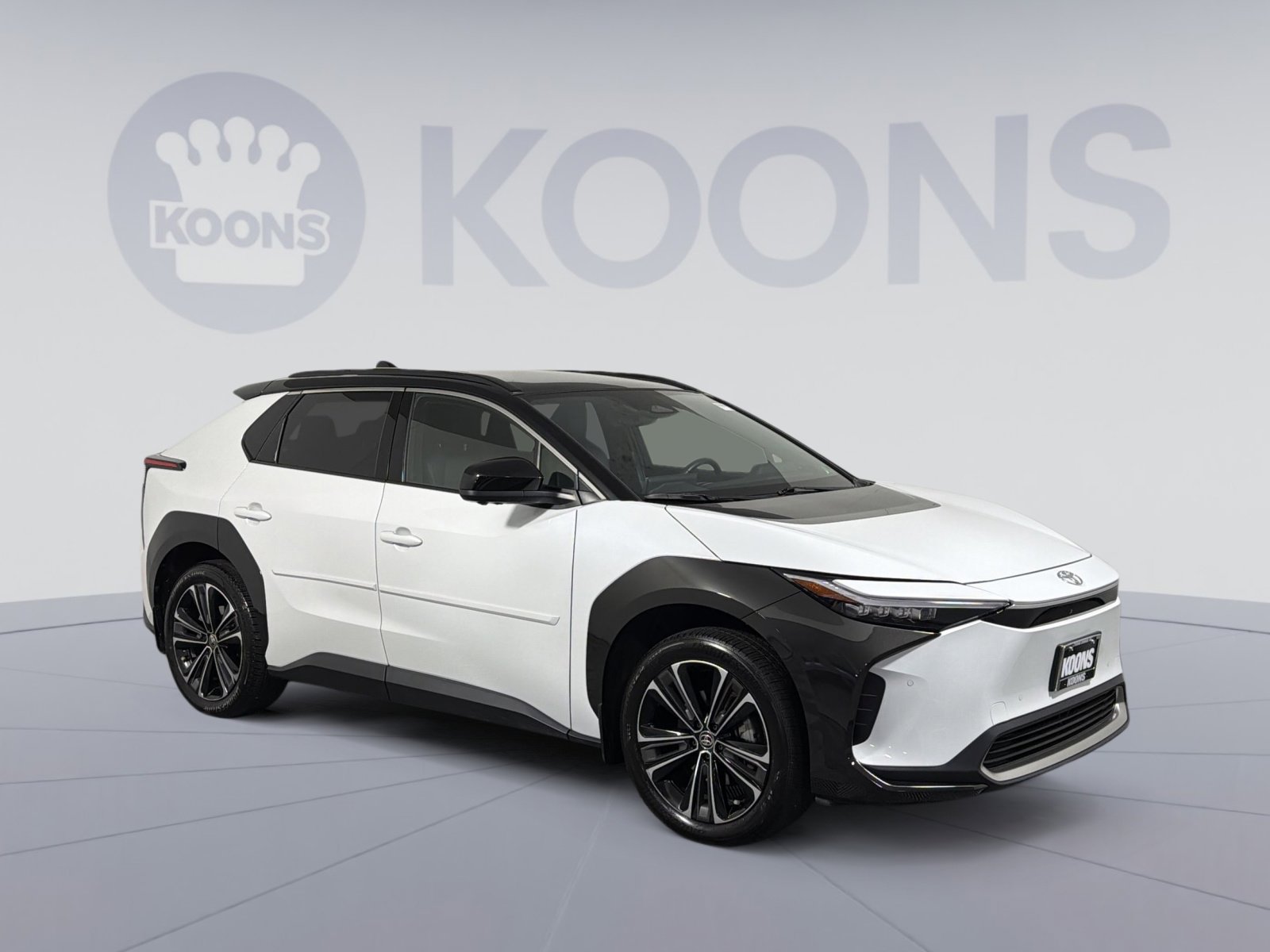 Used 2023 Toyota bZ4X XLE image 10