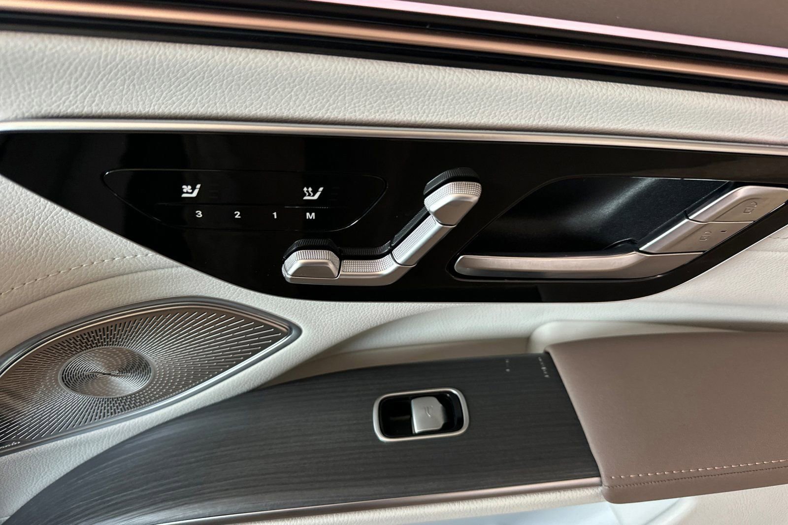 Certified 2023 Mercedes-Benz EQS 450+ SUV image 24