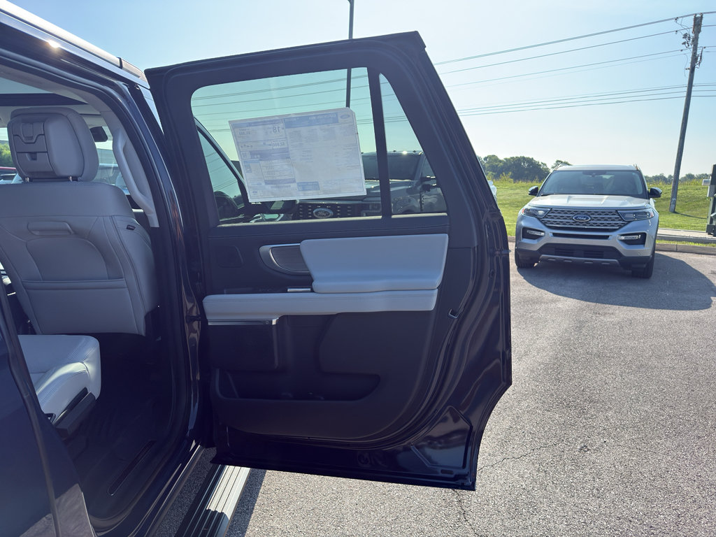New 2027 Ford Expedition Max Platinum AWD/4WD image 25