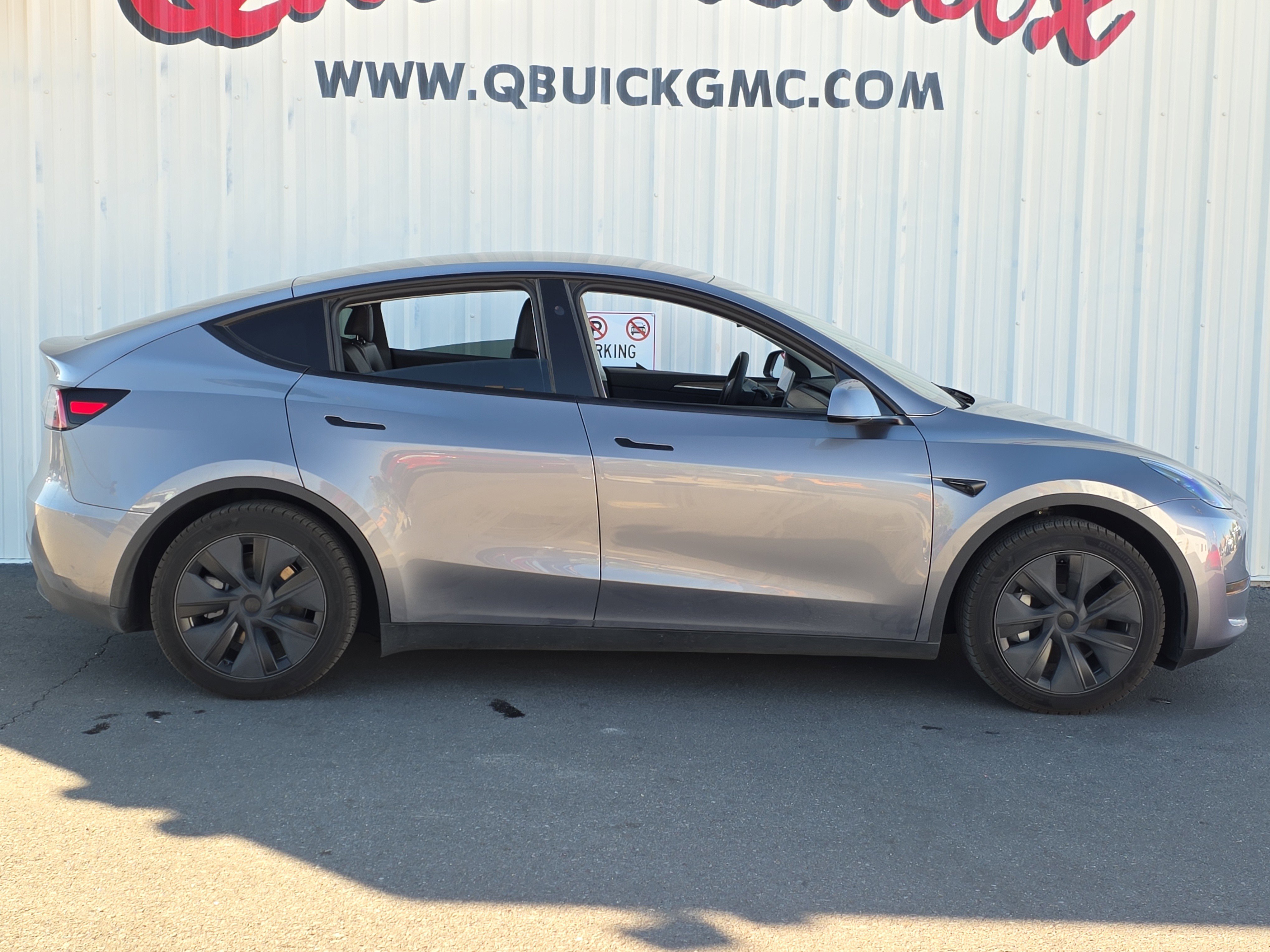 Used 2025 Tesla Model Y Long Range image 11