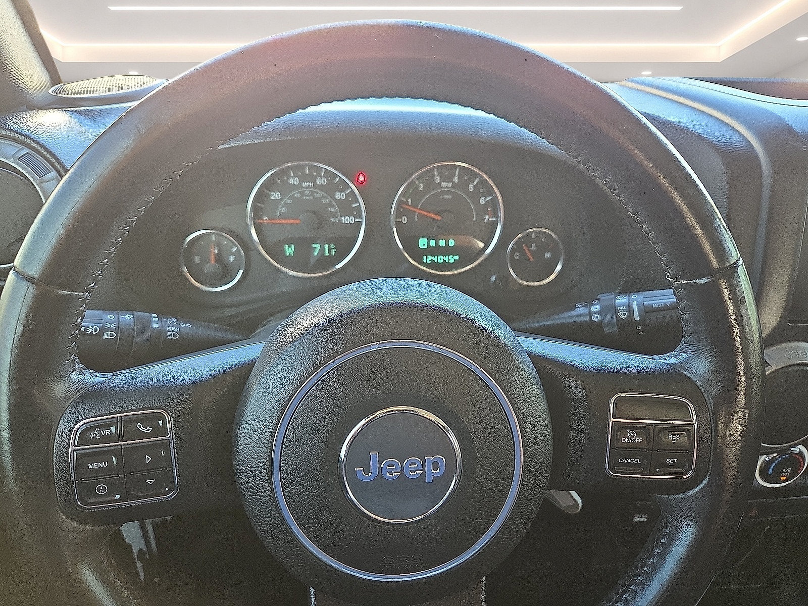 Used 2017 Jeep Wrangler Sport AWD/4WD image 4