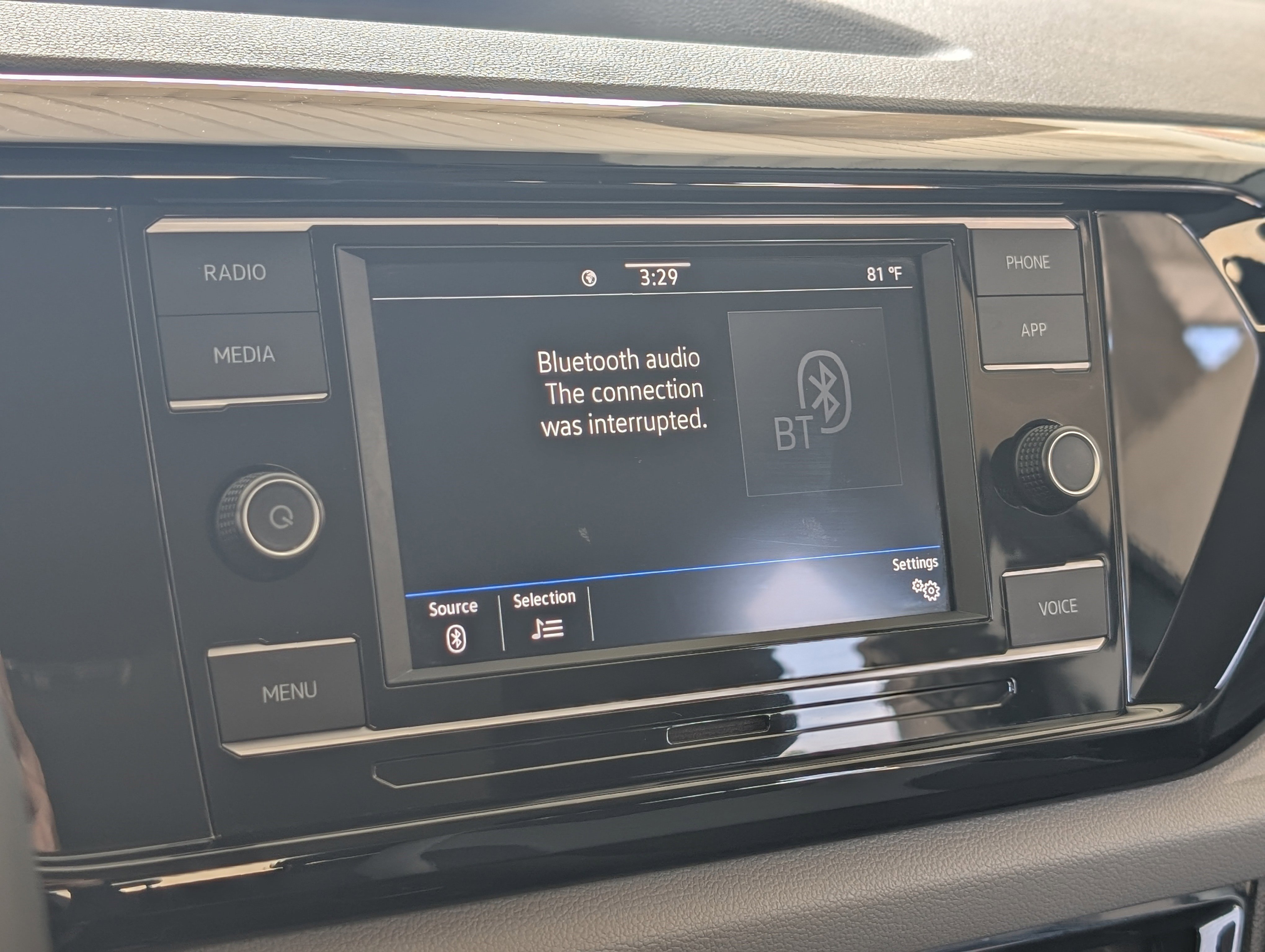Used 2023 Volkswagen Taos S w/ Driver Assistance Package FWD image 27