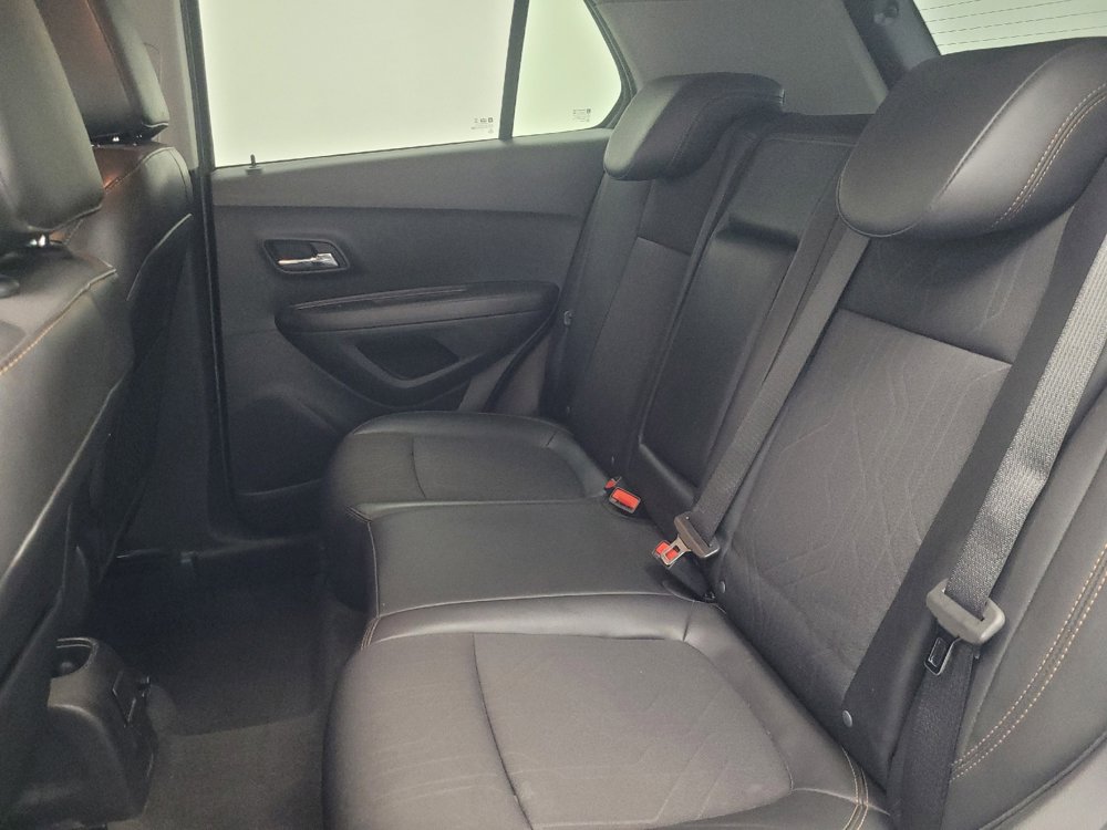 Used 2020 Chevrolet Trax LT w/ Driver Confidence Package image 18