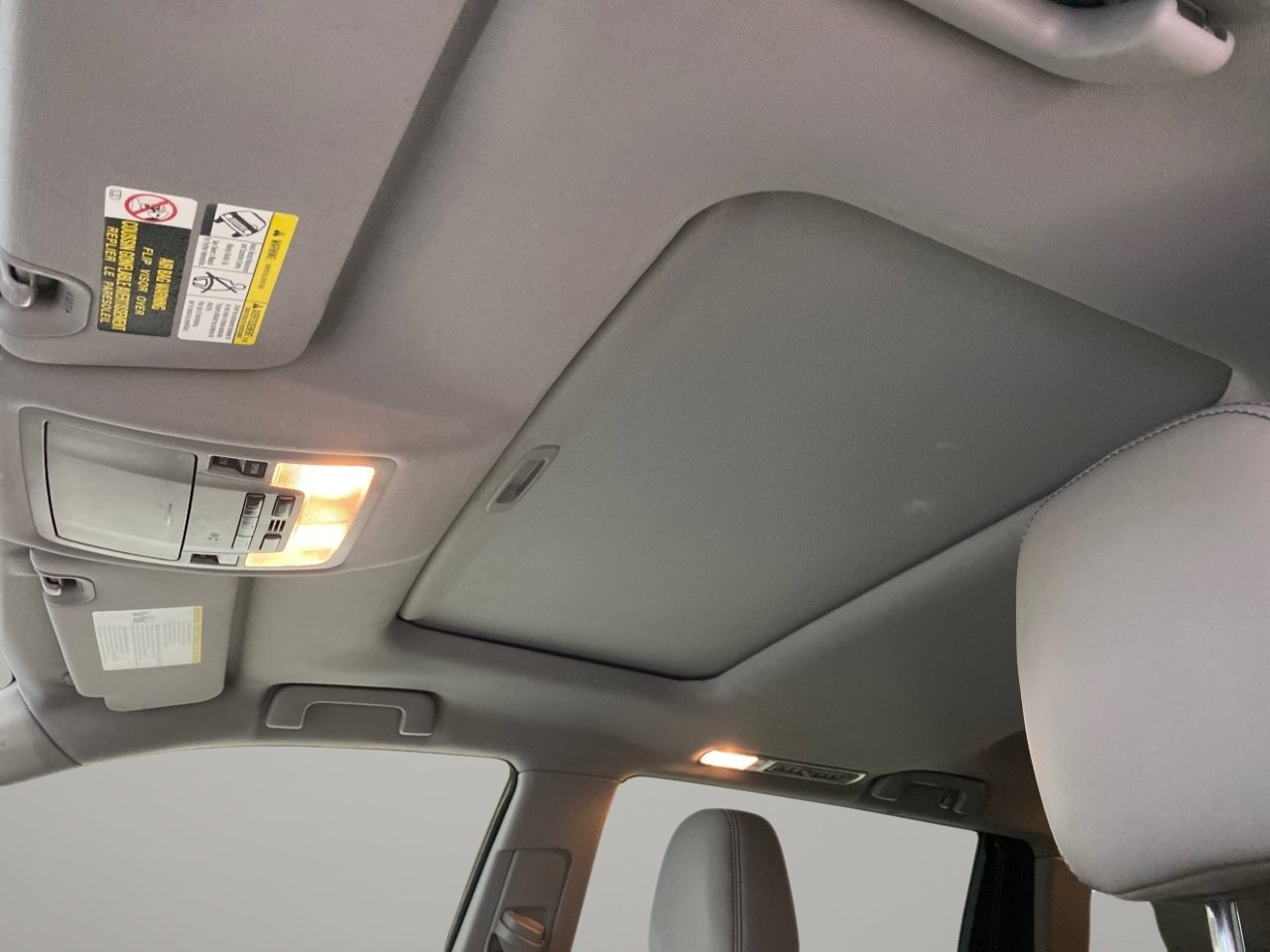 Used 2017 Toyota Highlander XLE image 18