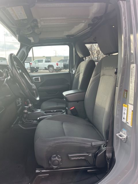 Used 2019 Jeep Wrangler Unlimited Sahara image 32