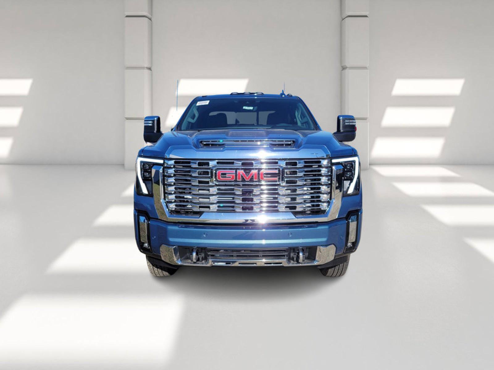 New 2026 GMC Sierra 3500 Denali w/ Denali Reserve Package image 2