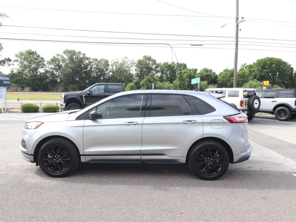 Certified 2023 Ford Edge SE w/ Black Appearance Package AWD/4WD image 5