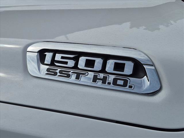 Used 2025 RAM 1500 Tungsten w/ Off Road Group AWD/4WD image 11