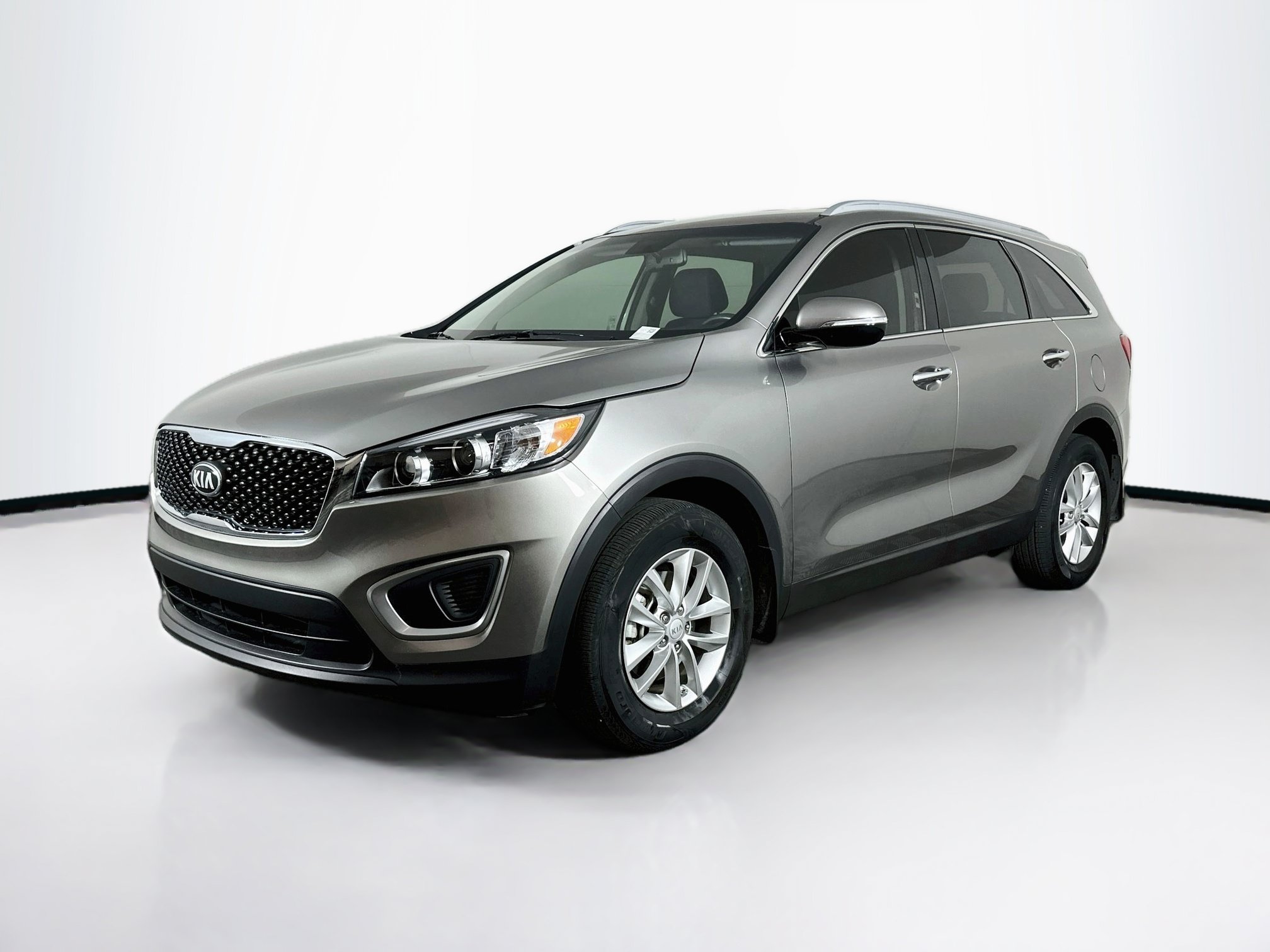 Used 2016 Kia Sorento FWD w/ LX Convenience Package image 3