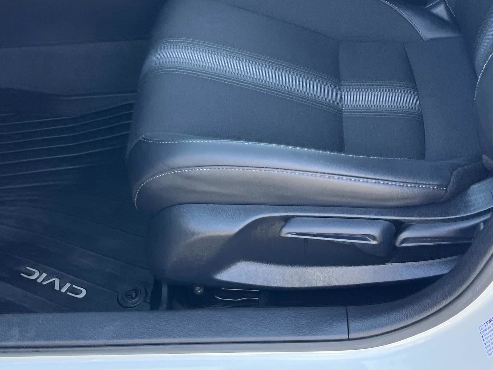Certified 2024 Honda Civic Sport image 17