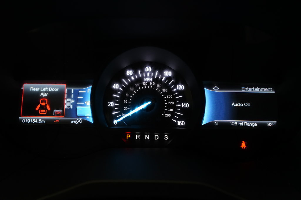 Used 2024 Ford Edge SEL w/ Convenience Package AWD/4WD image 2
