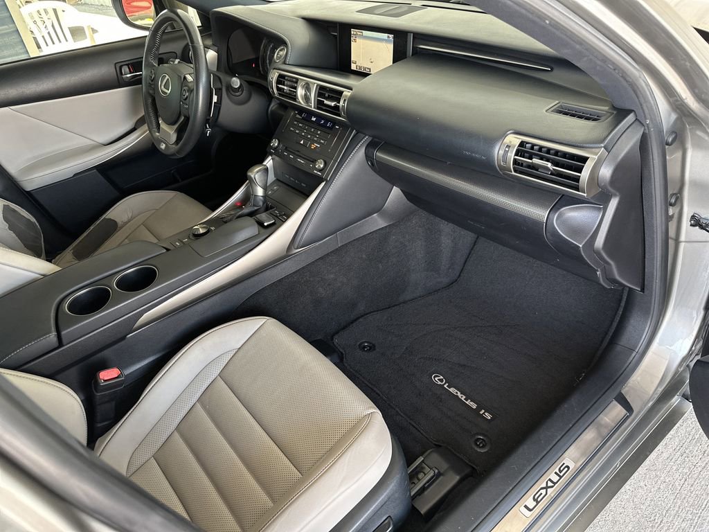 Used 2015 Lexus IS 250 w/ F-Sport Package RWD image 37