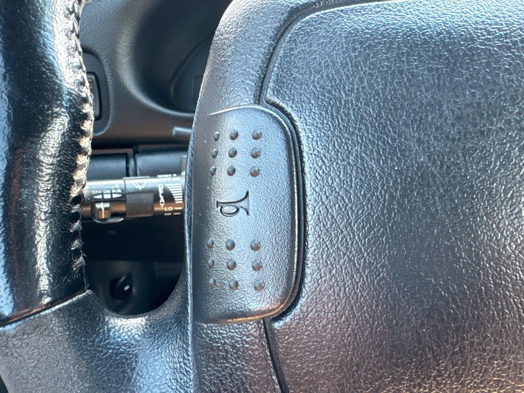Used 1996 Chevrolet Camaro Z28 RWD image 10