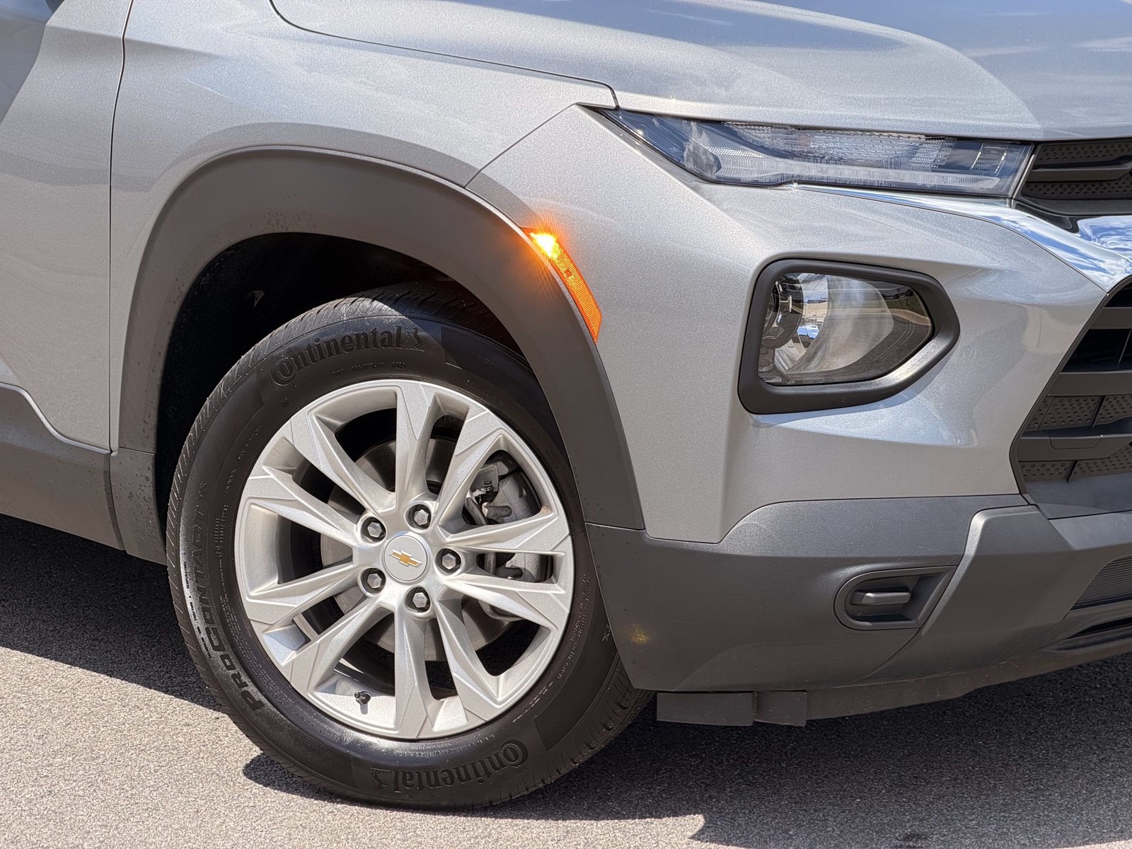 Used 2023 Chevrolet TrailBlazer LS FWD image 3