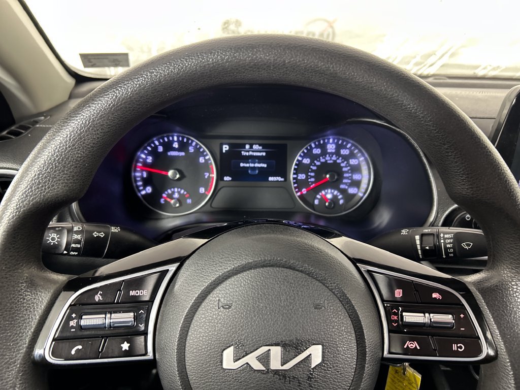 Used 2023 Kia Forte LXS FWD image 13