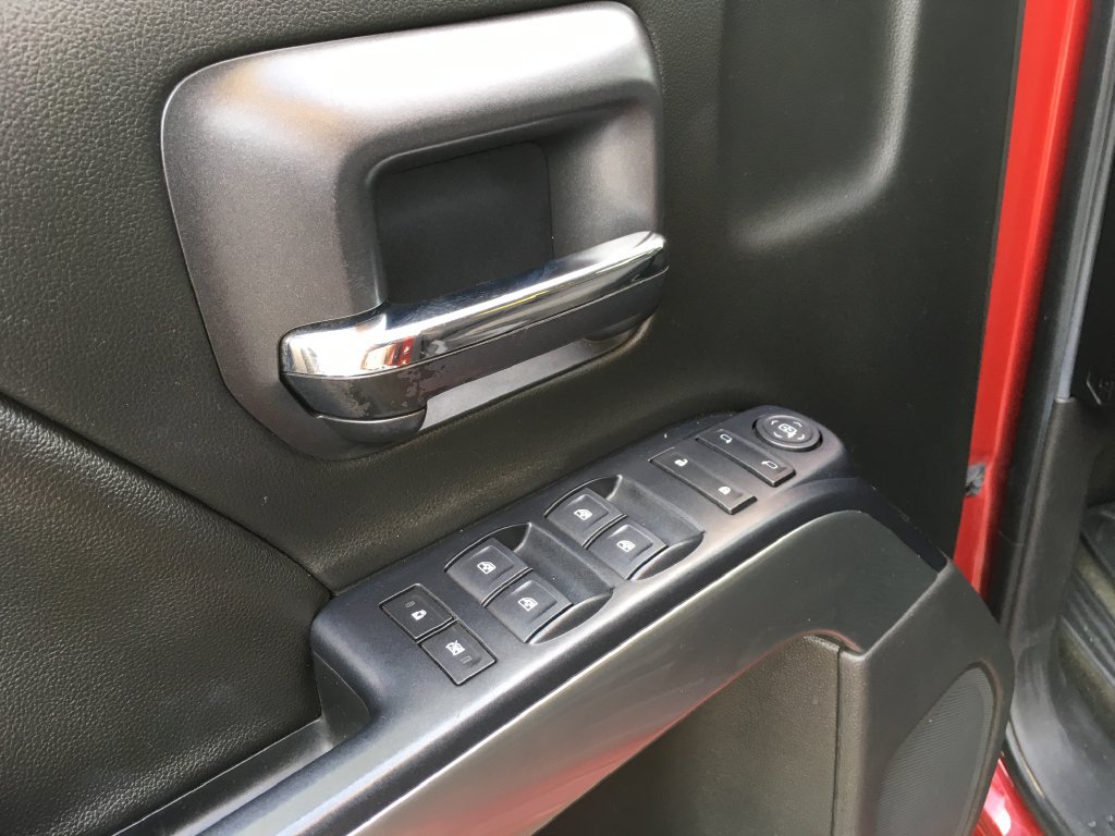 Used 2018 Chevrolet Silverado 1500 LT w/ All Star Edition AWD/4WD image 19