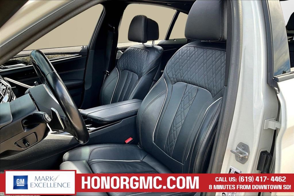 Used 2023 BMW M550i xDrive image 20