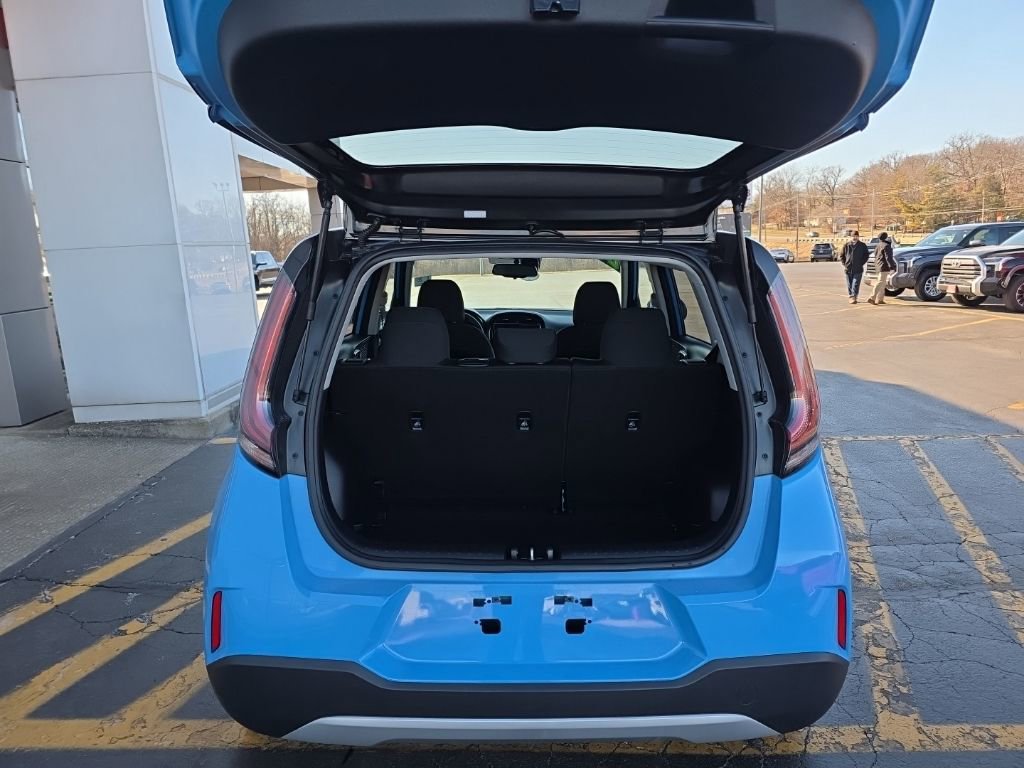 Used 2024 Kia Soul S image 5