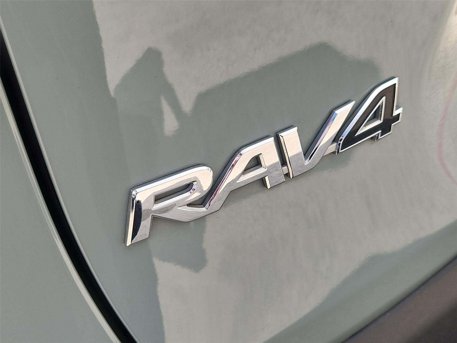 Used 2023 Toyota RAV4 XLE Premium FWD image 31