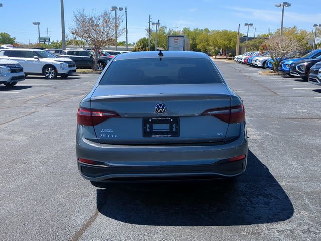 Used 2022 Volkswagen Jetta SE image 7