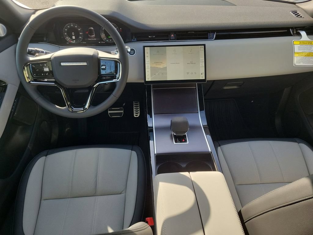 New 2026 Land Rover Range Rover Evoque Dynamic SE AWD/4WD image 18