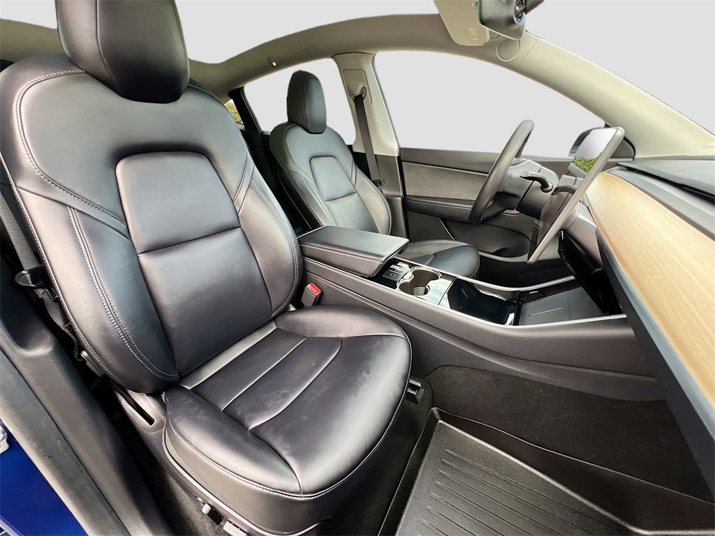 Used 2020 Tesla Model Y Long Range image 26