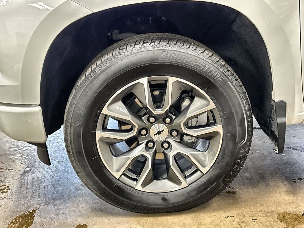 Used 2024 Chevrolet Silverado 1500 RST image 32