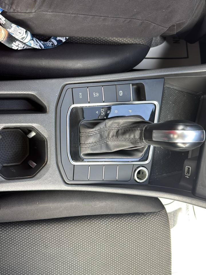 Used 2019 Volkswagen Jetta SE FWD image 39