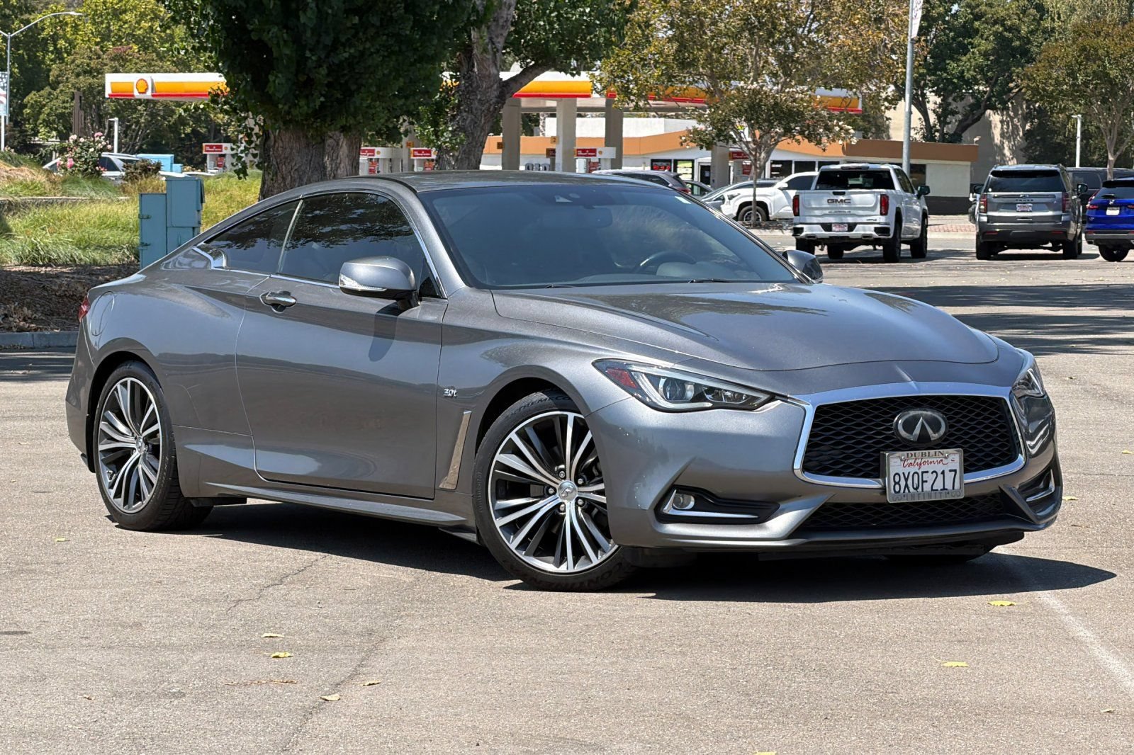 Used 2019 INFINITI Q60 3.0t Luxe w/ Essential Package RWD image 2