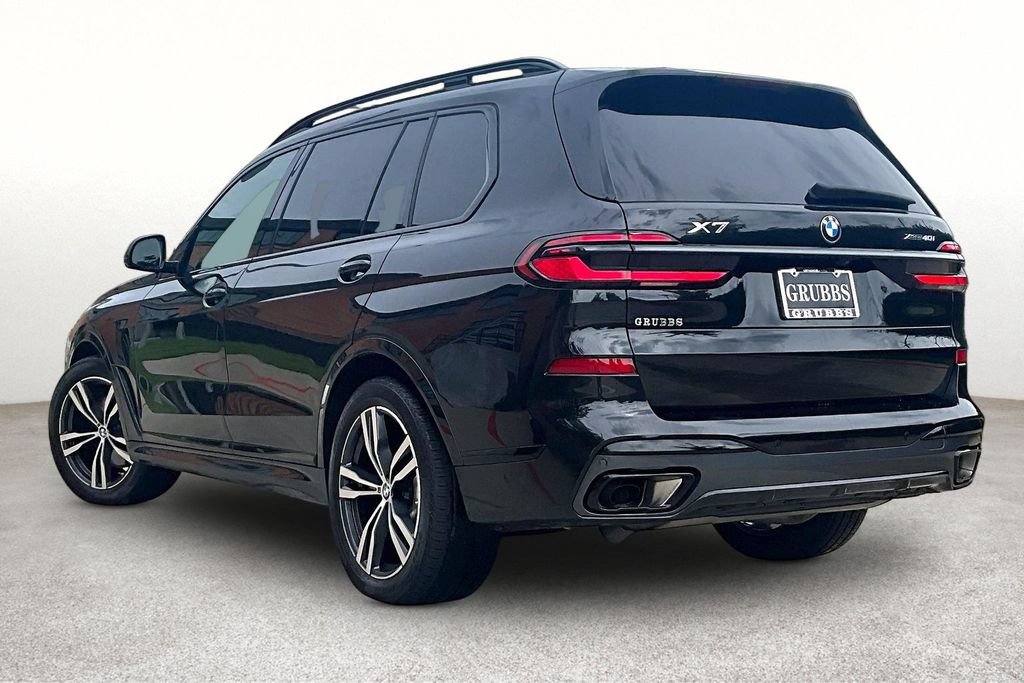 Used 2025 BMW X7 xDrive40i w/ M Sport Package AWD/4WD image 16