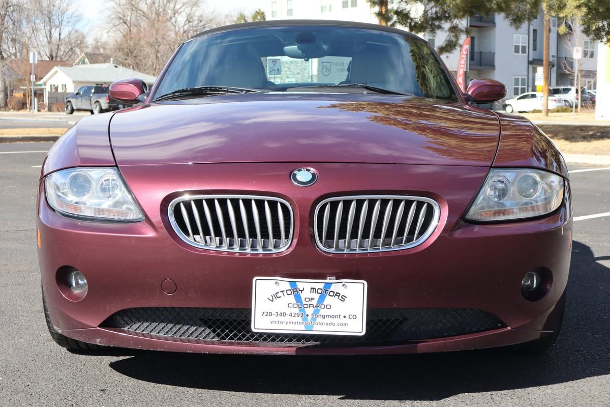 Used 2005 BMW Z4 3.0i image 13