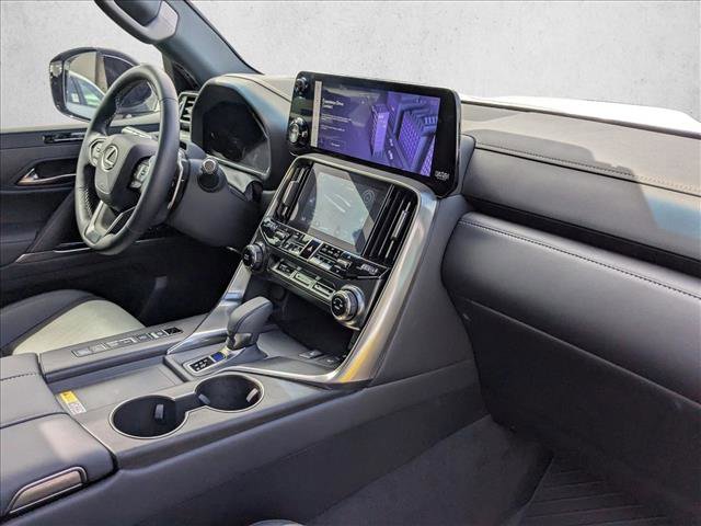 Used 2025 Lexus LX 700h Overtrail w/ Accessory Package (Z1) AWD/4WD image 21
